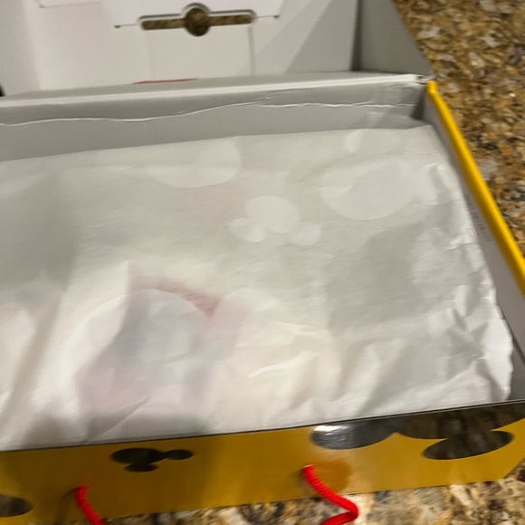 NEW ALDO DISNEY/MICKEY MOUSE TENNIS SHOES 2019 First of edition. - Picture 6 of 8